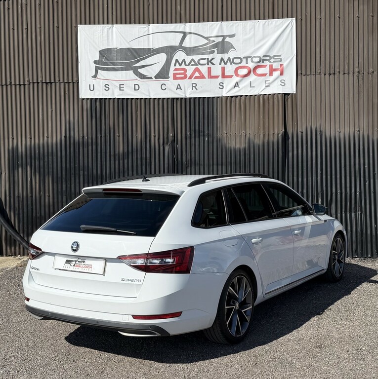 Skoda Superb 2.0 Tdi Sportline White #5