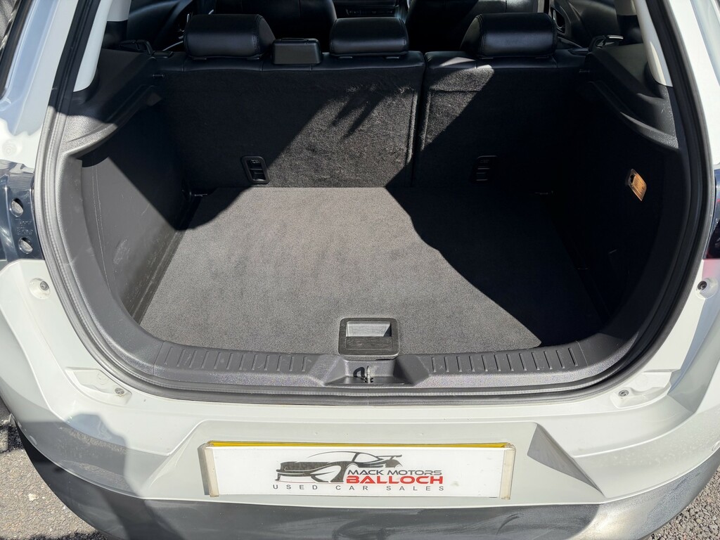 Mazda CX-3 2.0 Skyactiv-g Sport Nav Red #24