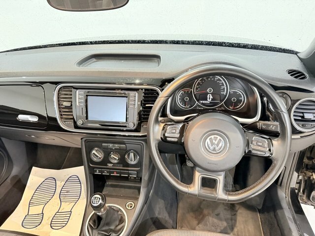 Volkswagen Beetle Hatchback 1.2 White #21