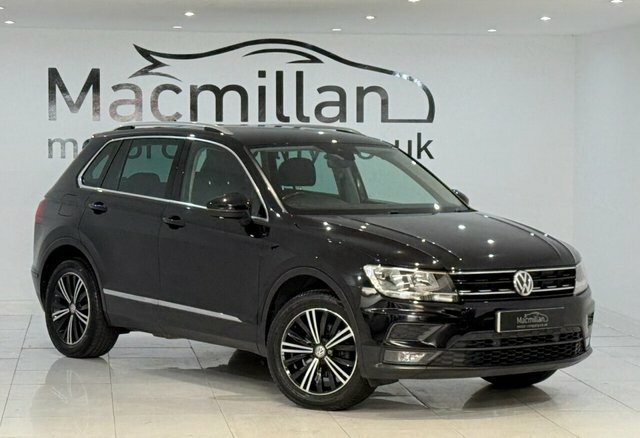 Volkswagen Tiguan 2.0 Tdi Se Navigation Suv 4Motio DE68PDV Black #4