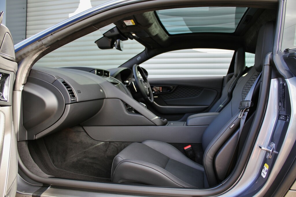Jaguar F-Type 5.0 V8 R-dynamic Euro 6 Ss Green #28