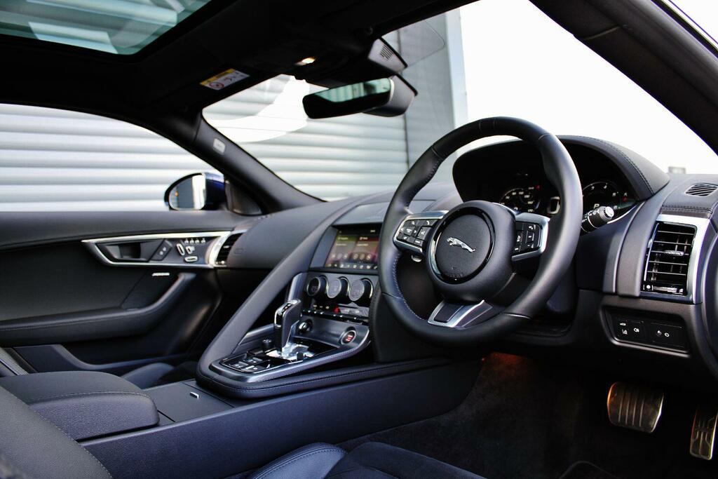 Jaguar F-Type 5.0 V8 R Convertible Awd #11