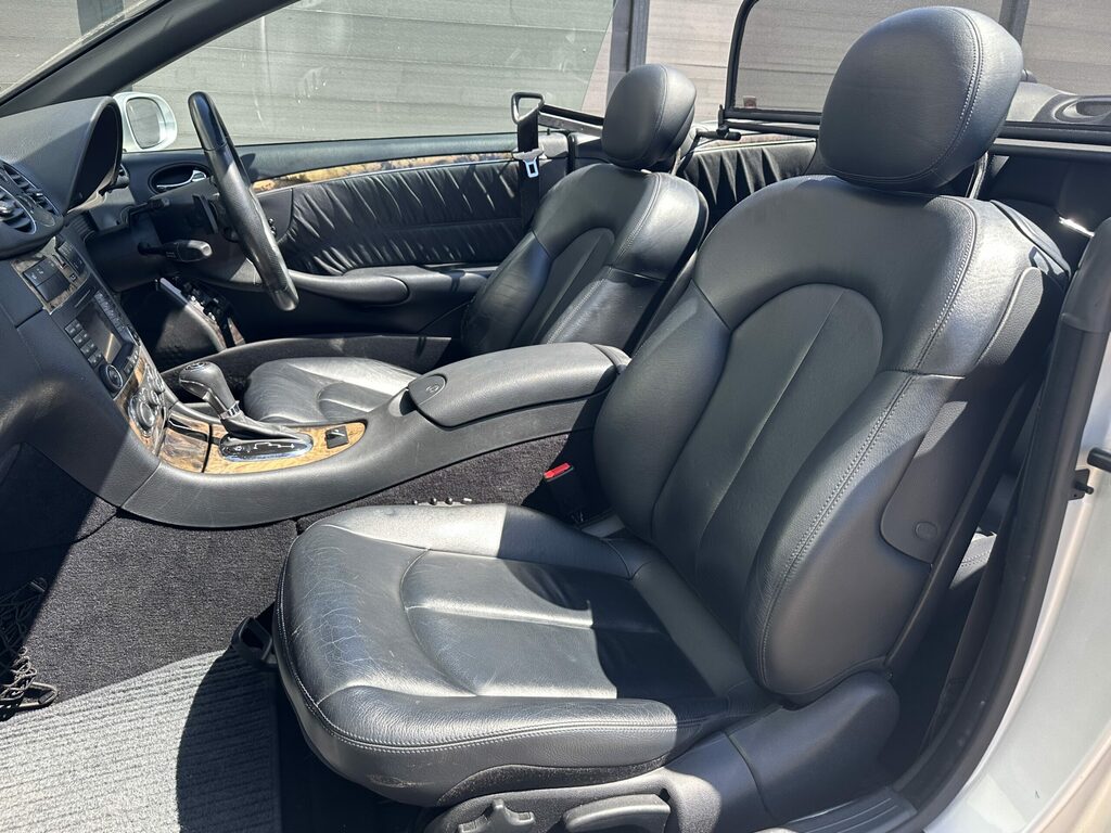 Mercedes-Benz CLK Convertible 3.0 Clk280 Sport Cabriolet 7G-tronic 2 Black #16