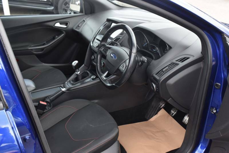 Ford Focus 1.5 Tdci St-line Euro 6 Ss - 2017 17 Y66RLG Blue #5