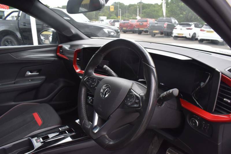 Vauxhall Mokka-e 50Kwh Sri Nav Premium MJ71OZC White #5