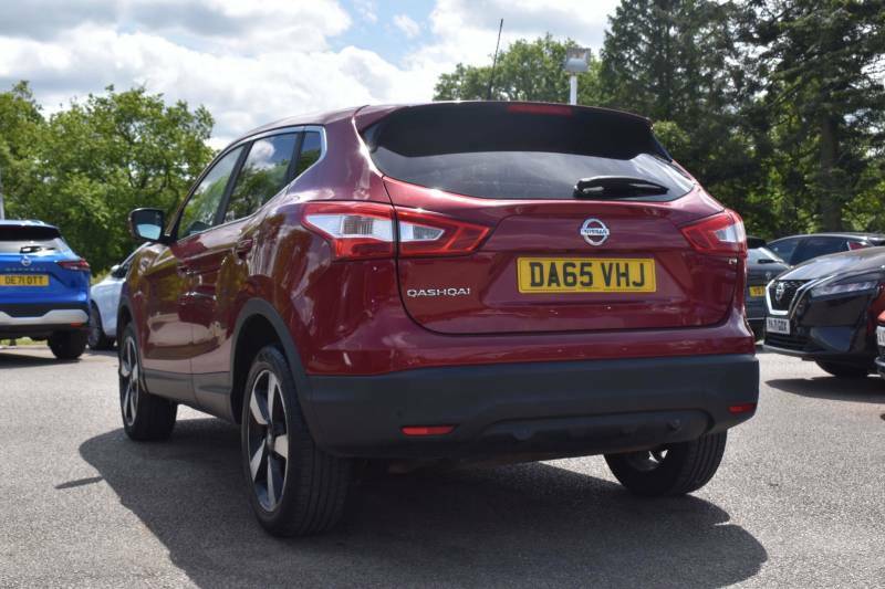 Nissan Qashqai 1.2 Dig-t N-tec 2Wd Euro 6 Ss - 2015 65 DA65VHJ Red #5