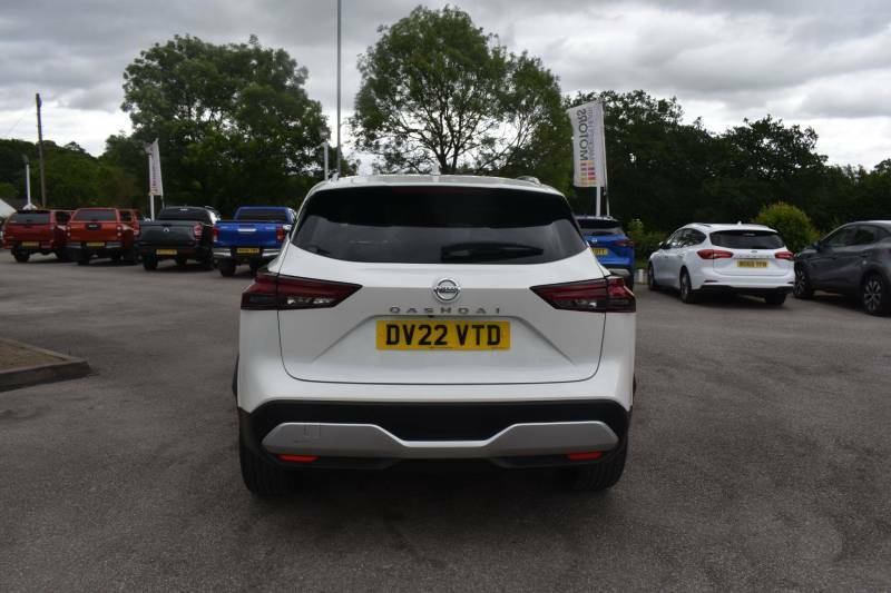 Nissan Qashqai 1.3 Dig-t Mhev Tekna Euro 6 Ss - 2022 22 DV22VTD White #5
