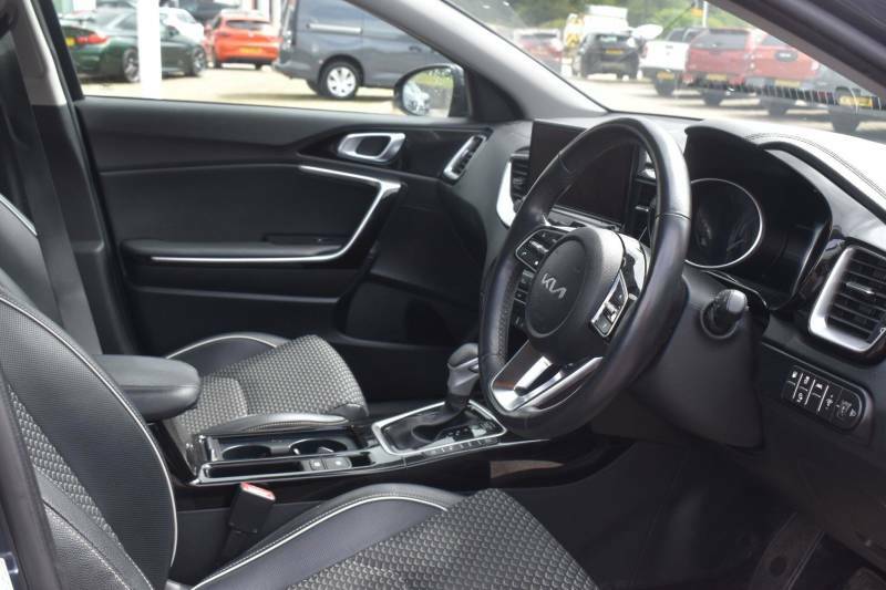Kia Xceed 1.6 Gdi 8.9Kwh 3 Dct Euro 6 Ss DF23VVU Grey #5