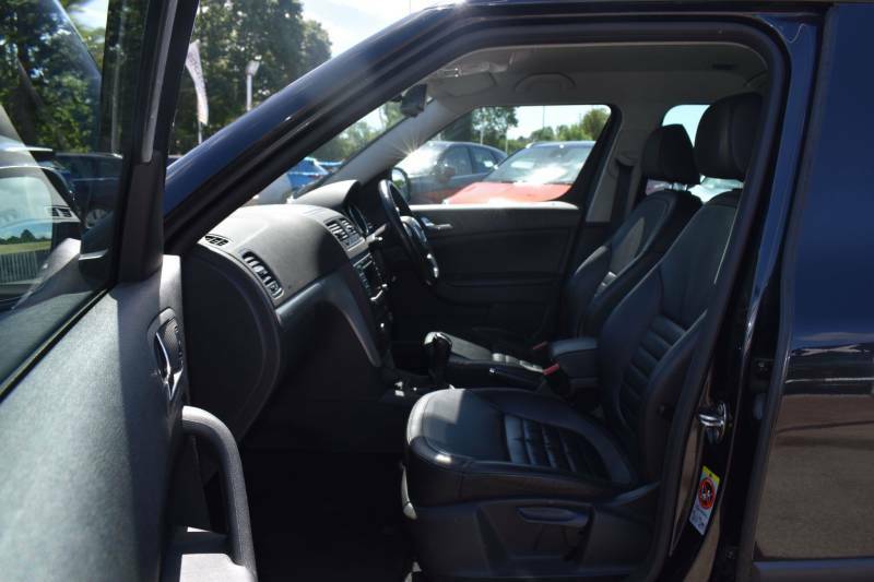 Skoda Yeti 2.0 Tdi Elegance 4Wd Euro 5 Black #3