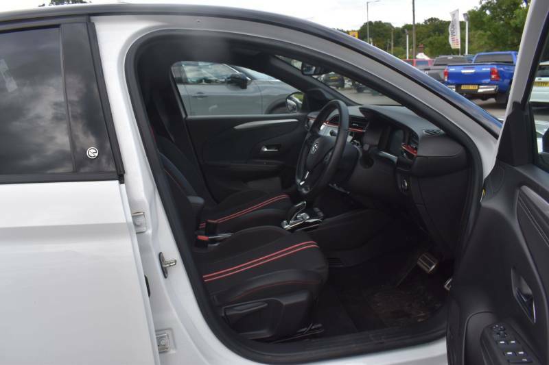 Vauxhall Corsa-e 50Kwh Sri Nav Premium 7.4Kw Charger White #4