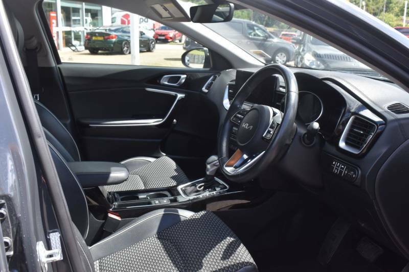 Kia Xceed 1.6 Gdi 8.9Kwh 3 Dct Euro 6 Ss Grey #5