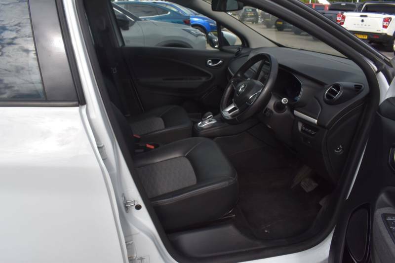 Renault Zoe R135 Ev50 52Kwh Gt Line Rapid Charge White #5