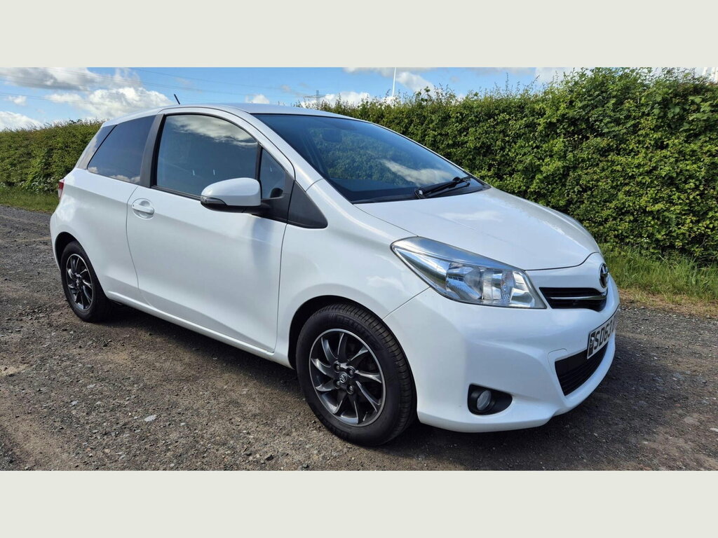 Toyota Yaris Vvt-i Edition White
