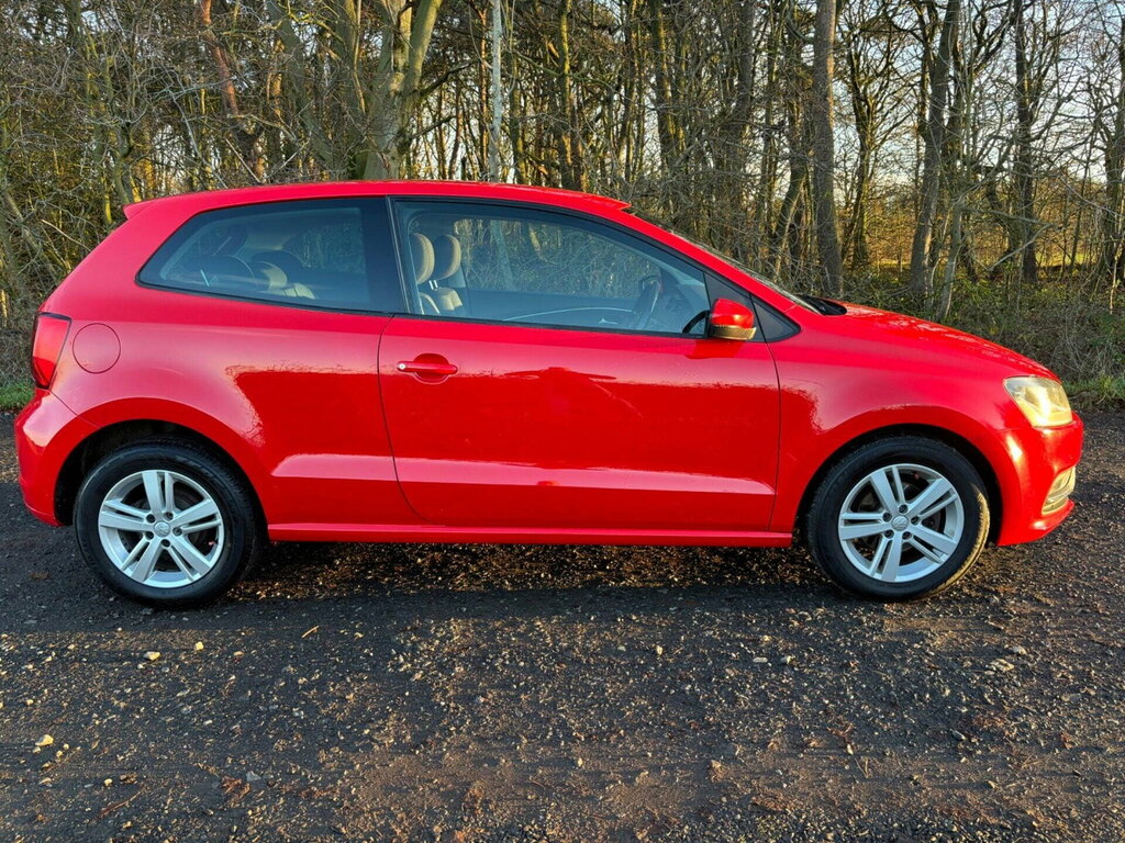 Volkswagen Polo Match Red #3