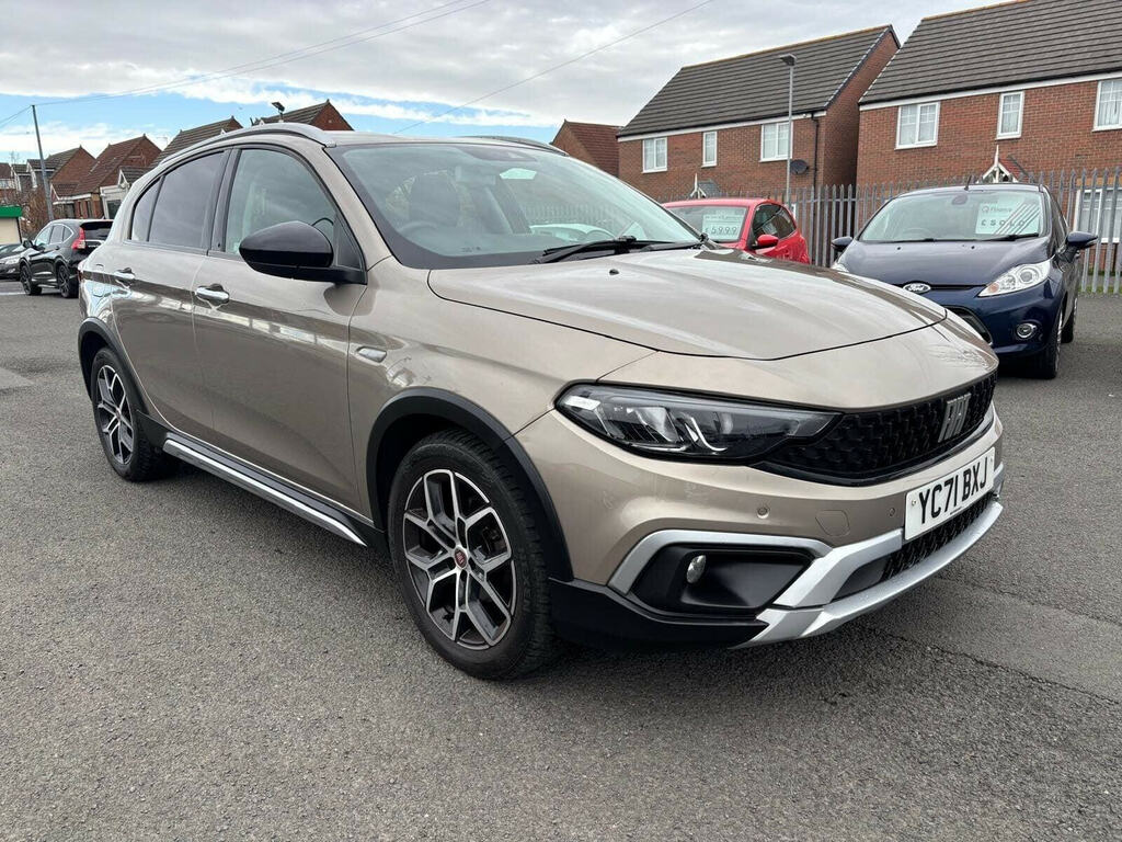 Fiat Tipo Cross Beige