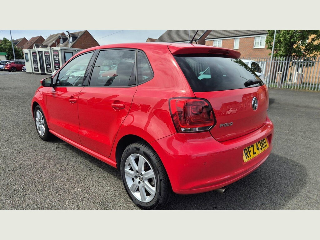 Volkswagen Polo Match Edition Red #6