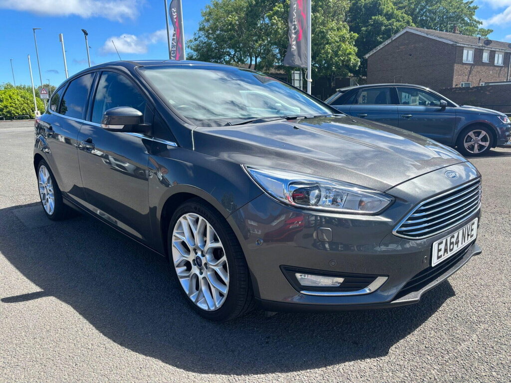 Ford Focus Titanium X Grey
