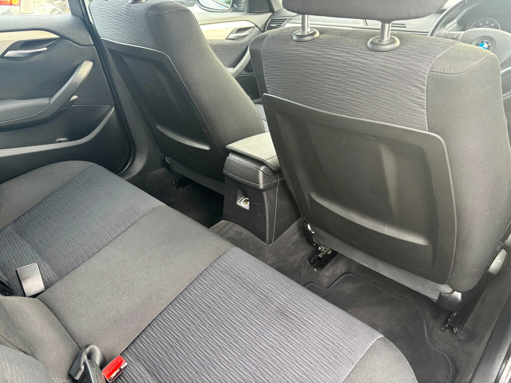 BMW X1 2.0 18D Blue #10
