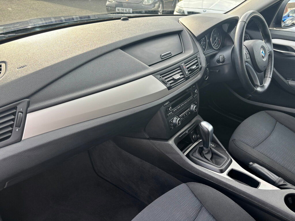 BMW X1 2.0 18D Blue #19