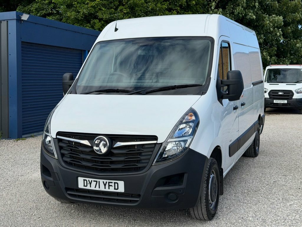 Vauxhall Movano 2.3L Edition White #5