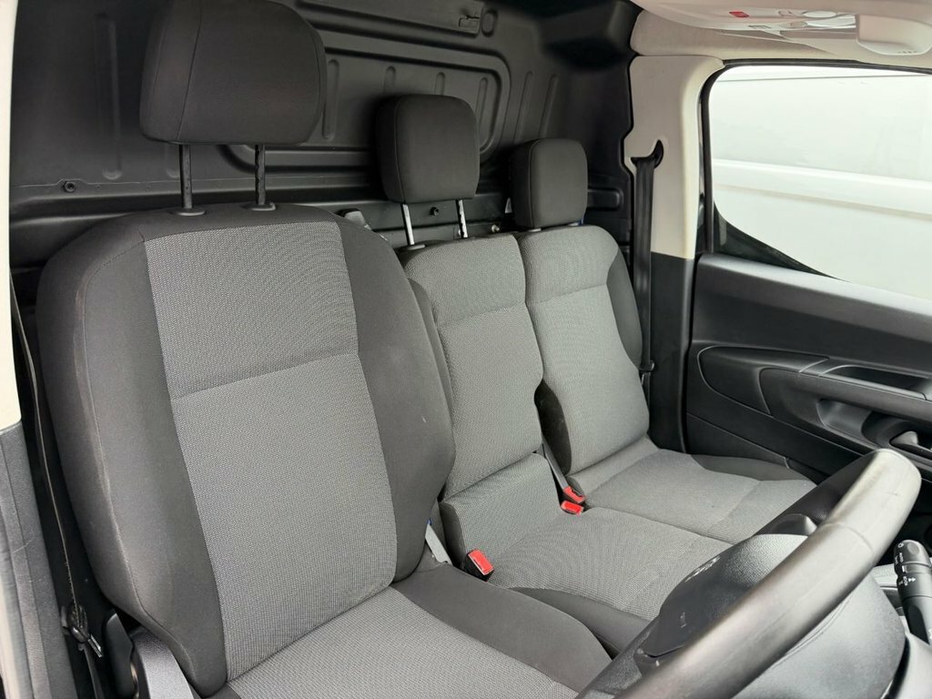 Peugeot Partner 1.5L Professional CA21NLC Black #6