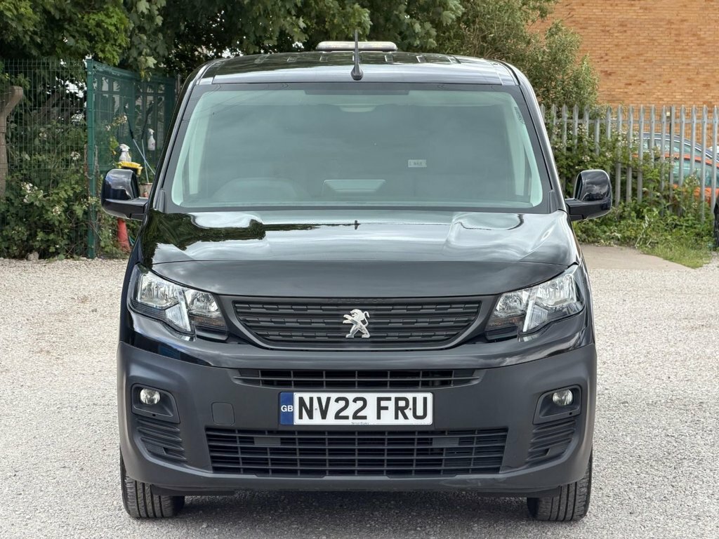 Peugeot Partner 1.5L Professional Premium Black #4
