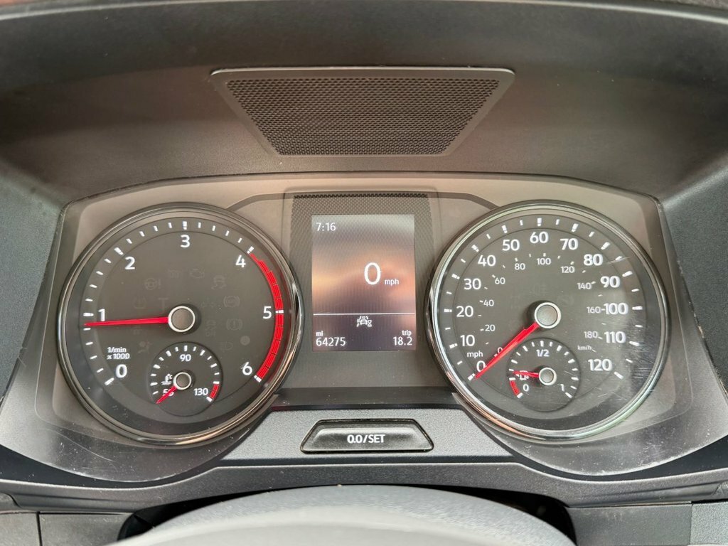 Volkswagen Crafter 2L 2.0 Tdi Cr35 Trendline Panel Van Man White #16
