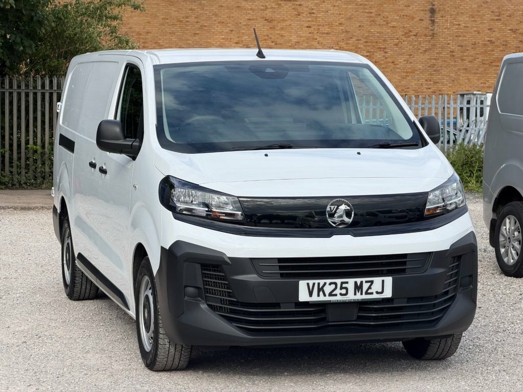Vauxhall Vivaro 2.0 Turbo D Pro Xl Panel Van 6Dr Lwb Silver #28