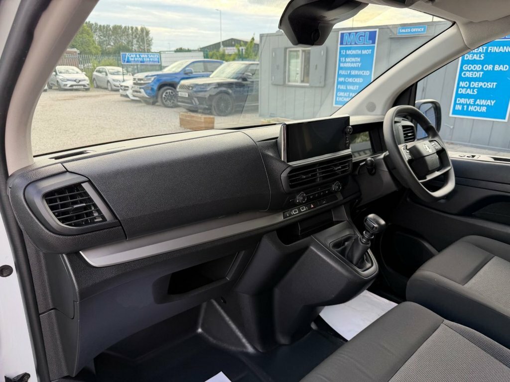 Vauxhall Vivaro 2.0 Turbo D Pro Xl Panel Van 6Dr Lwb Silver #34