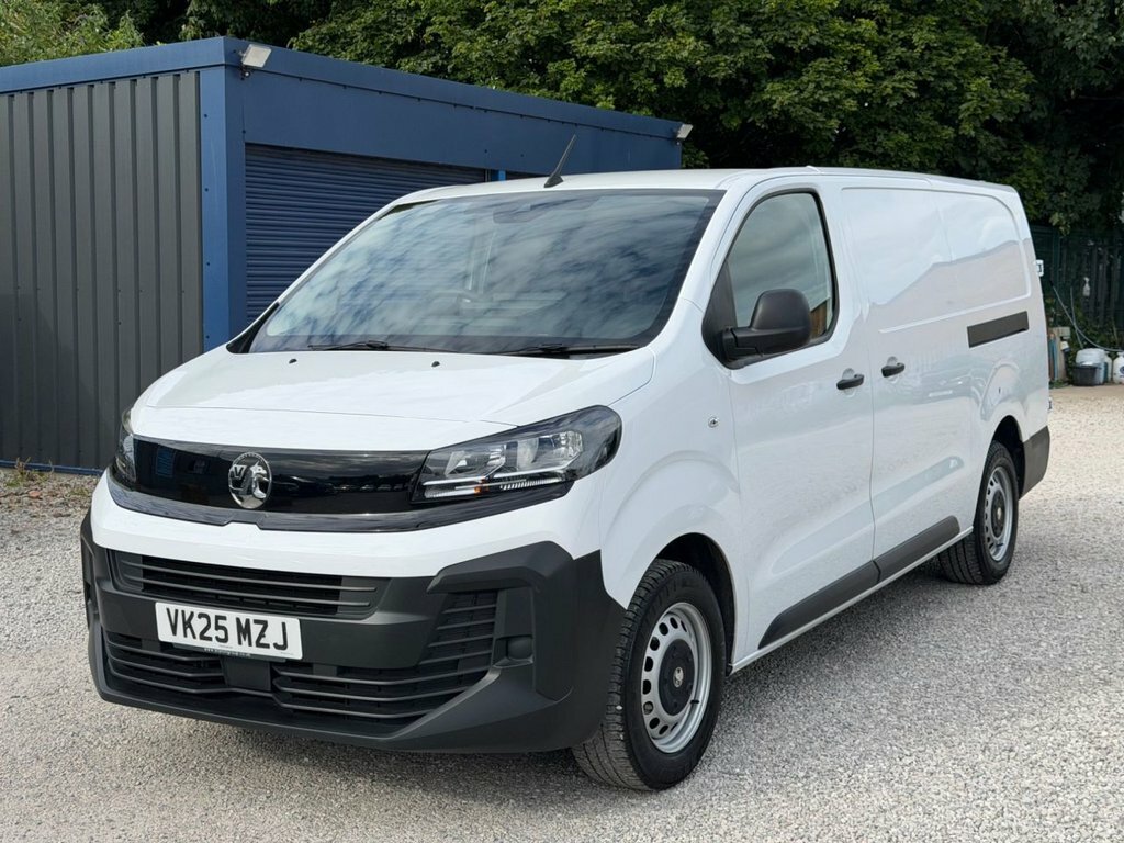 Vauxhall Vivaro 2.0 Turbo D Pro Xl Panel Van 6Dr Lwb Silver #26