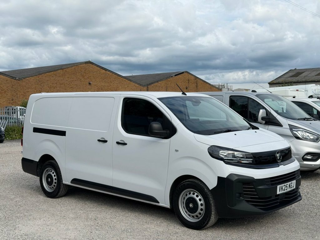 Vauxhall Vivaro 2.0 Turbo D Pro Xl Panel Van 6Dr Lwb Silver #14