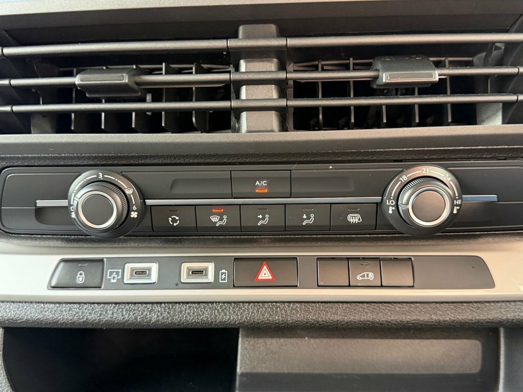Vauxhall Vivaro 2.0 Turbo D Pro Xl Panel Van 6Dr Lwb Silver #23