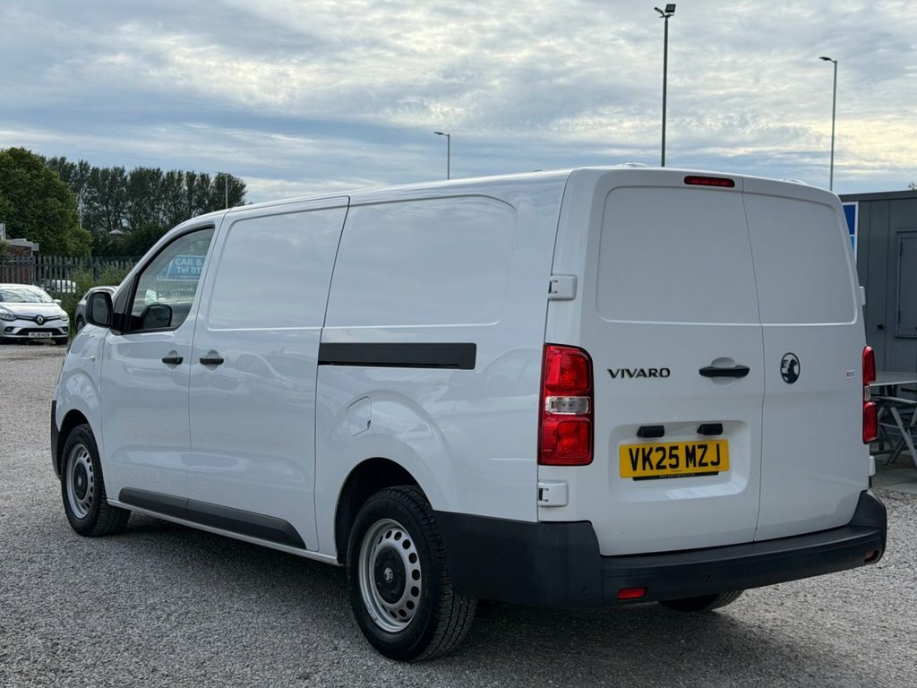 Vauxhall Vivaro 2.0 Turbo D Pro Xl Panel Van 6Dr Lwb Silver #16