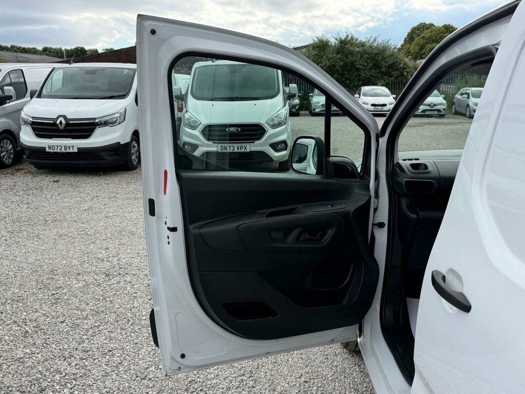 Vauxhall Combo Sportive Black #35