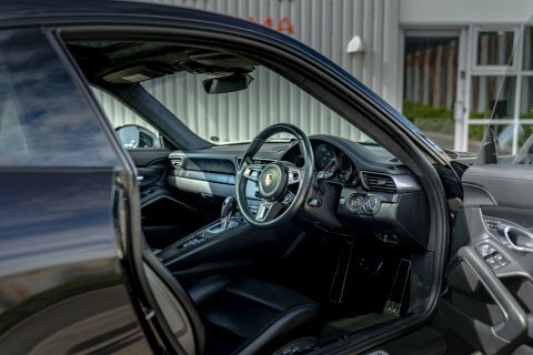 Porsche 911 991 Carrera 4 Black #3