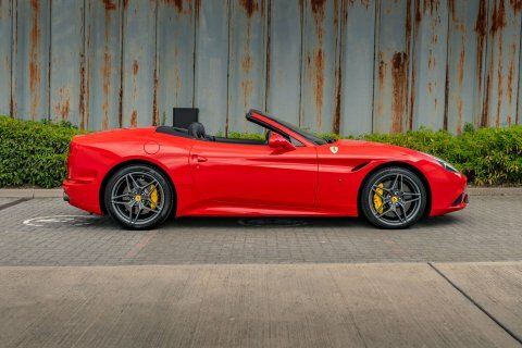 Ferrari California T Red #5