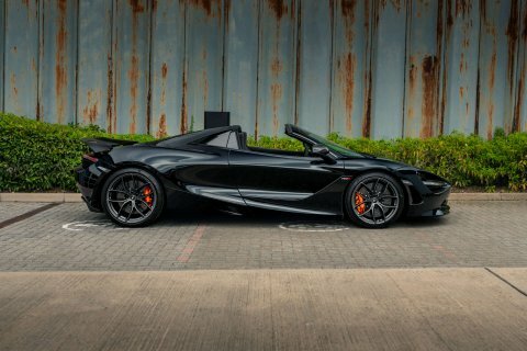 McLaren 720S Spider  Black #4