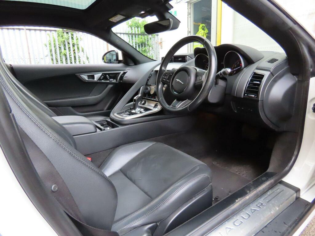 Jaguar F-Type Coupe V6 S 201616 Red #8