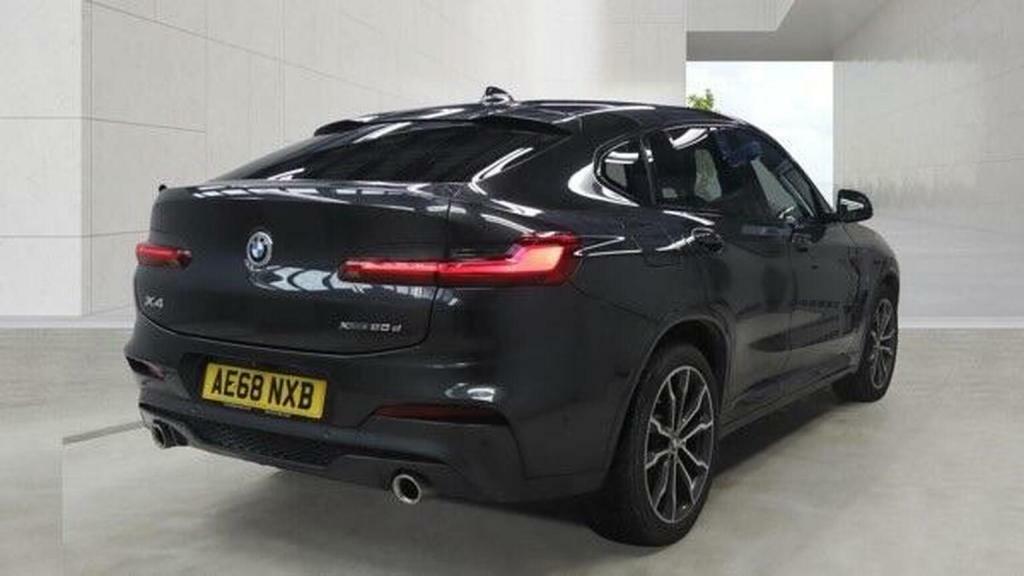 BMW X4 2L M Sport Black #17