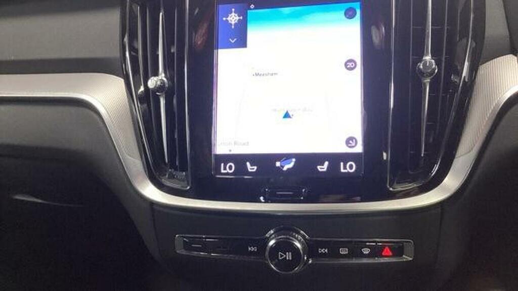 Volvo V60 Momentum, B3 Rear Camera Front Rear Park Assist White #13