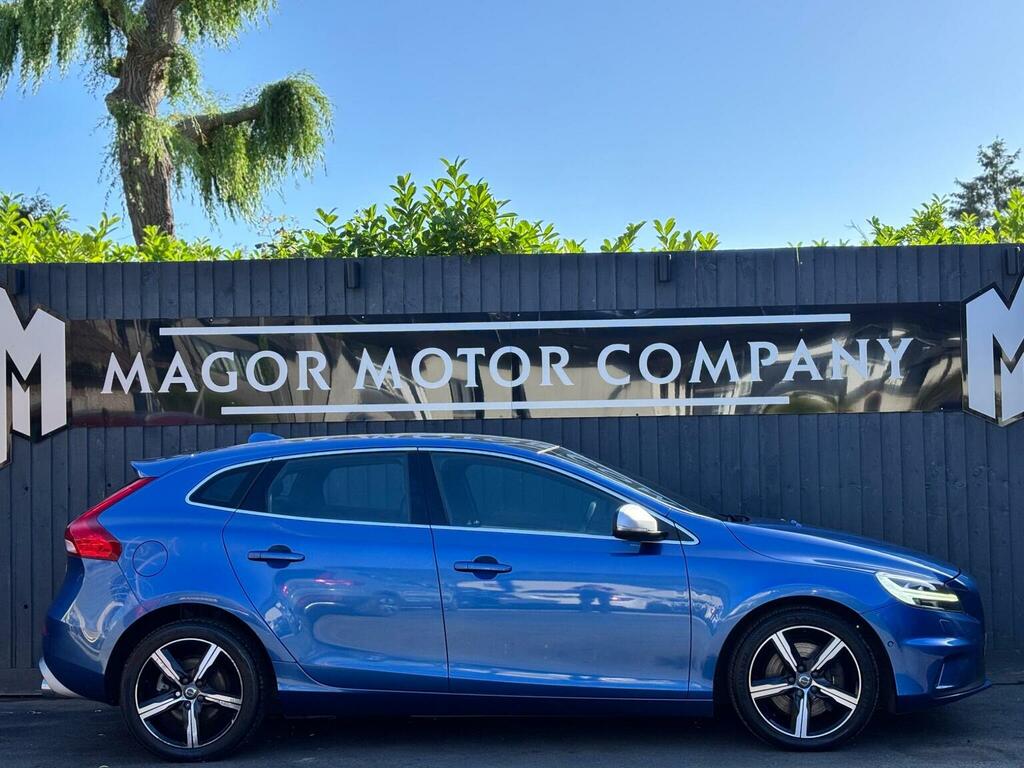 Volvo V40 2.0 D4 R-design Euro 6 Ss 201666 KR66WXP Blue #2
