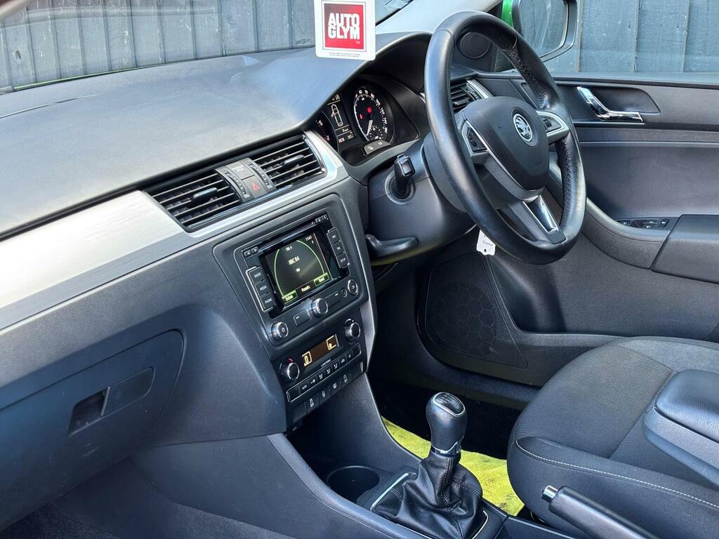 Skoda Rapid Spaceback 1.2 Tsi Se Tech Euro 5 Green #6