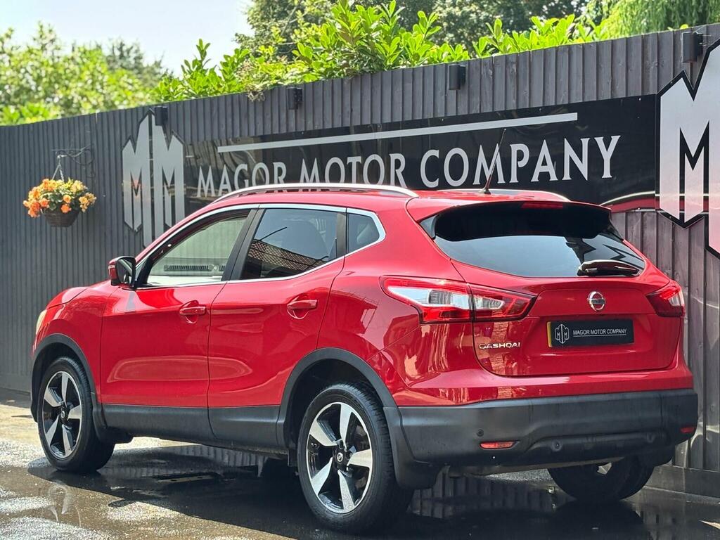 Nissan Qashqai 1.6 Dig-t N-tec 2Wd Euro 6 Ss 201515 Red #4