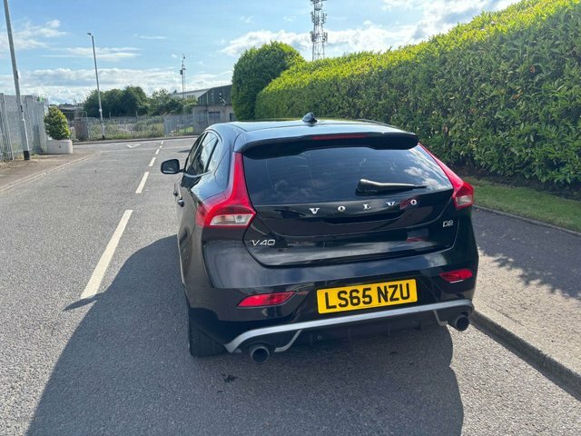 Volvo V40 D2 R-design Lux Nav Black #5