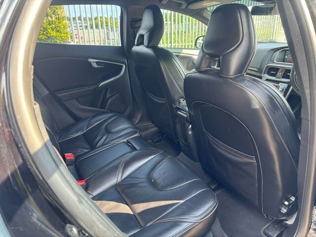 Volvo V40 2.0 D4 R-design Nav 187 Bhp Red #7