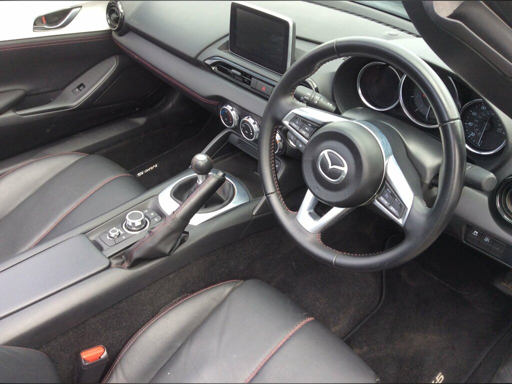 Mazda MX-5 1.5 Skyactiv-g Icon Convertible White #4