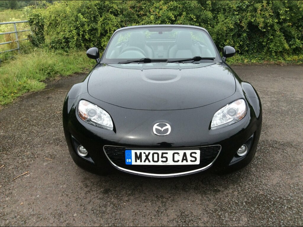 Mazda MX-5 Venture White #9