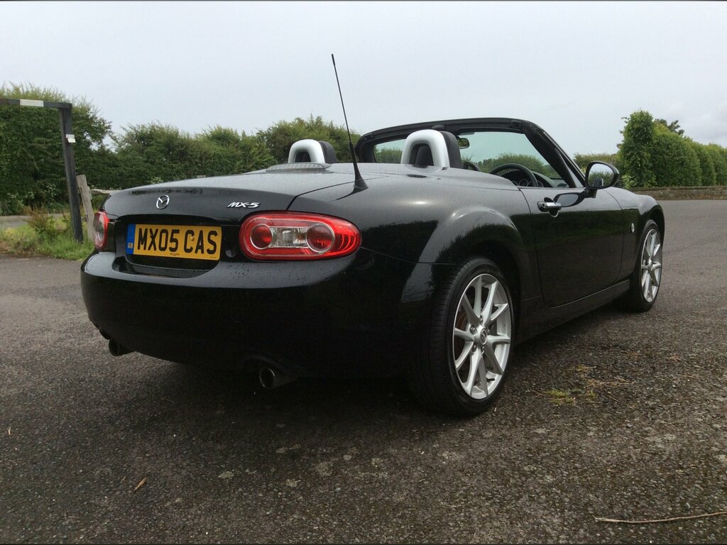 Mazda MX-5 Venture White #33