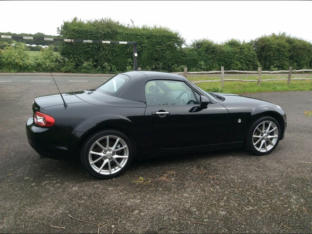 Mazda MX-5 Venture White #22