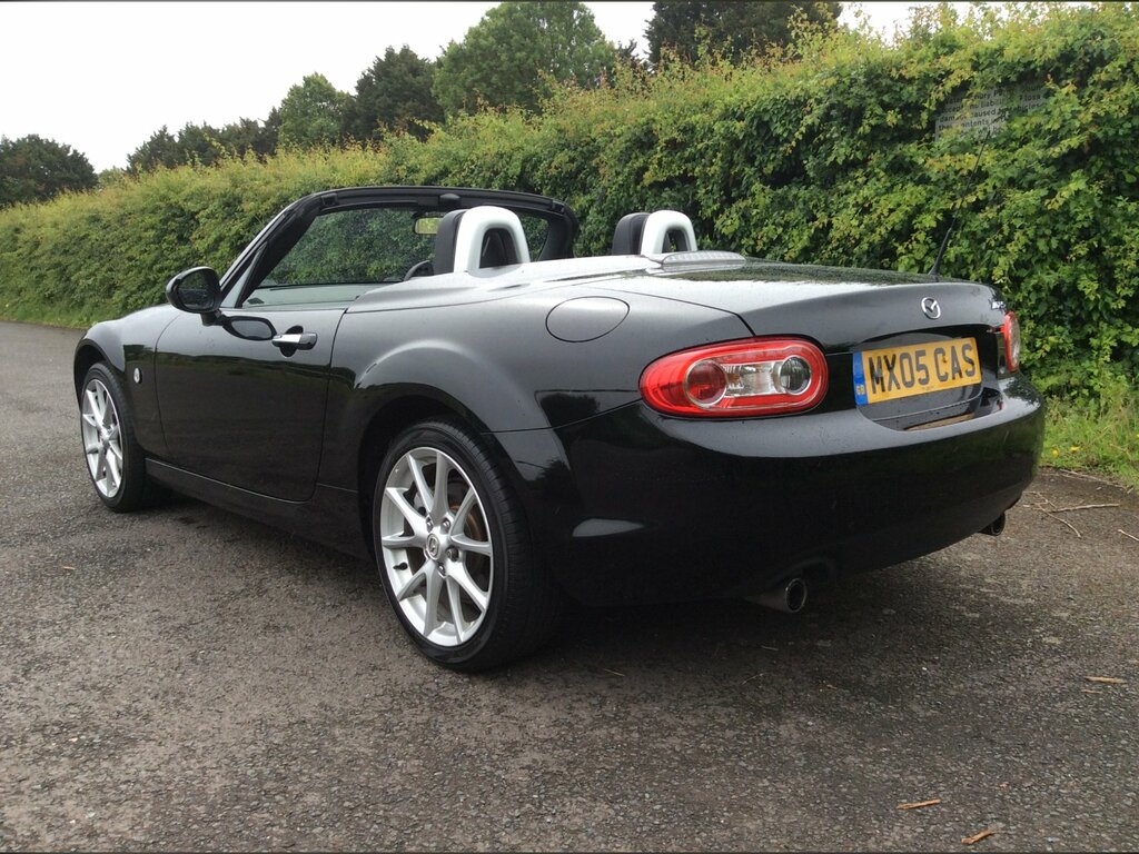 Mazda MX-5 Venture White #32